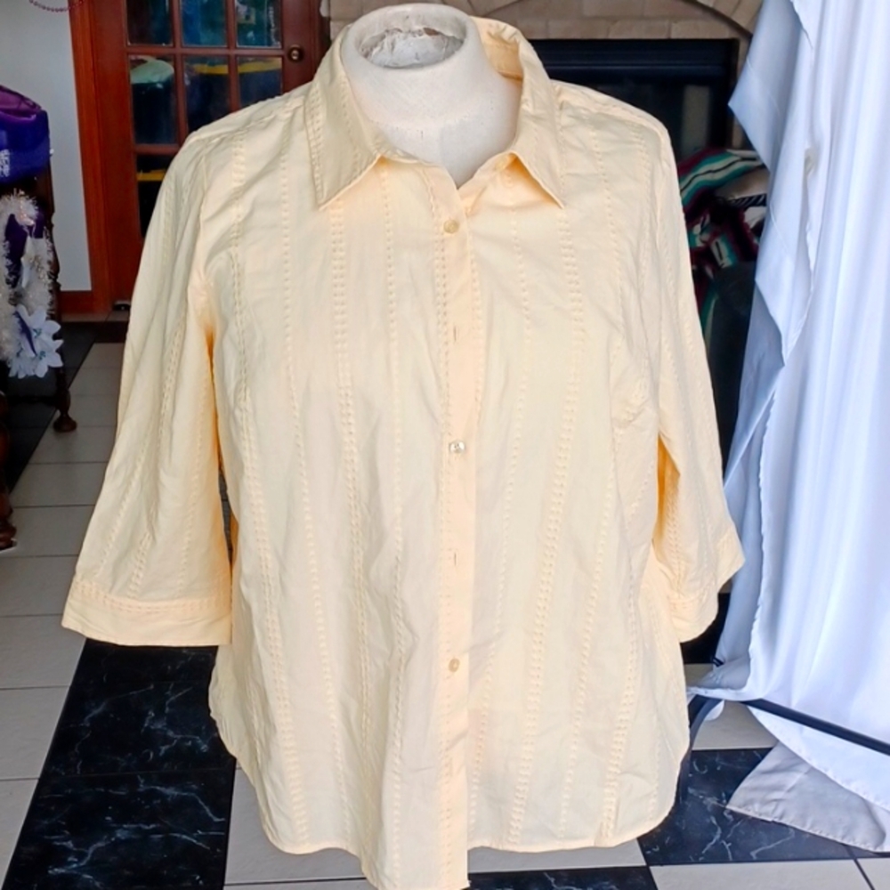 CJ Banks NWT Yellow Embroidered Cotton Button Down Collared Blouse 2X, 28" PTP
